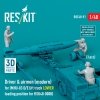 RESKIT RSF48-0091 Driver & airmen (modern) (3 pcs) (MHU-83 D/E lift truck LOWER loading position for RSK48-0008) (3D Printed) (1/48)